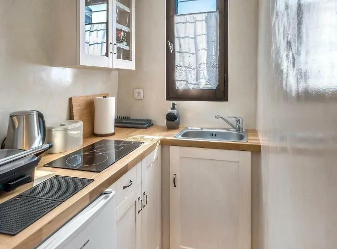 Canava #3 In Santorini * Emporio (Santorini)