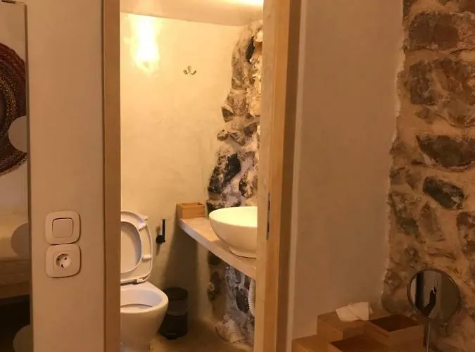 Canava #3 In Santorini Emporio (Santorini)